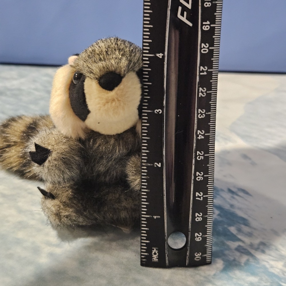 Folkmanis Raccoon Finger Puppet Plush 4"‎ 17-YM-016 - Picture 5 of 9